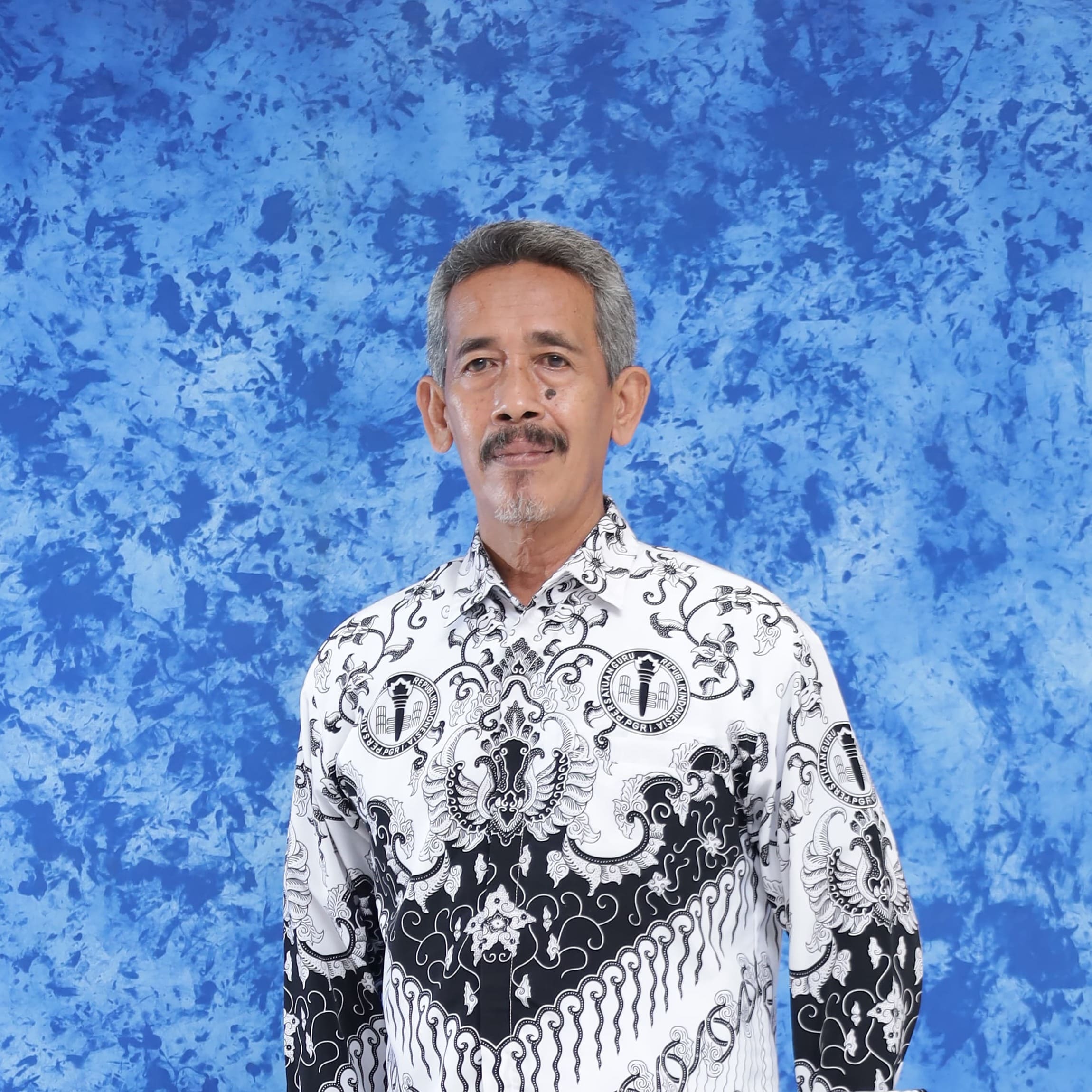 Drs. WAWAN ANWAR NAWAWI